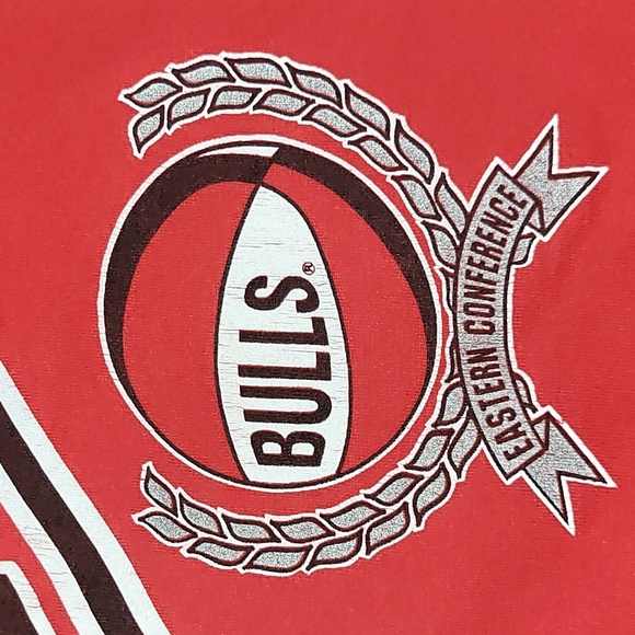 Vintage. Made in USA. Single-stitch. Chicago Bulls. Nutmeg Mills. XL - Picture 9 of 14